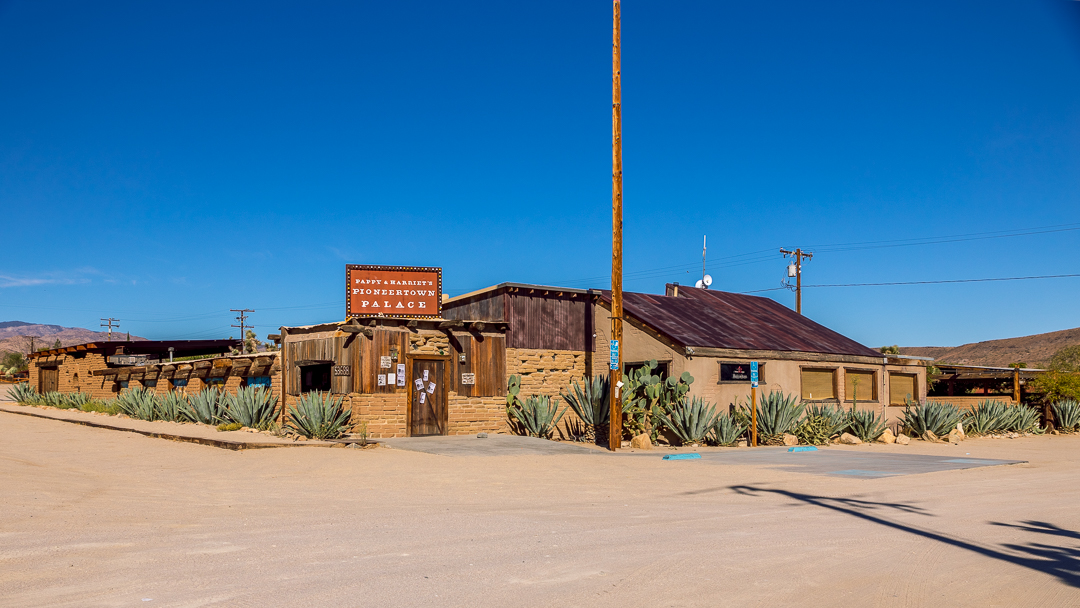 Pappy and Harriet’s Restaurant in Pioneer Town